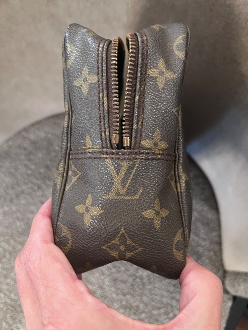 Louis Vuitton Monogram Toiletry Pouch - Picture 4 of 8